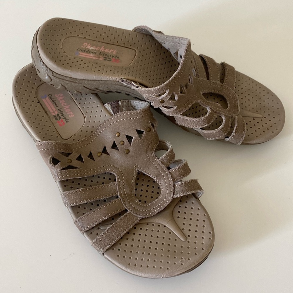 Sketchers Sandals Outdoor Casual Lifestyle Neutral